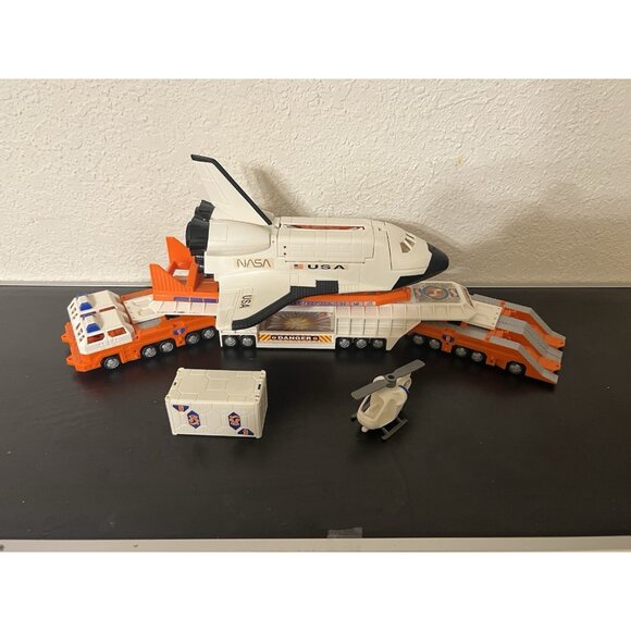 VTG Hot Wheels Matchbox NASA Space Shuttle Transporter INCOMPLETE
